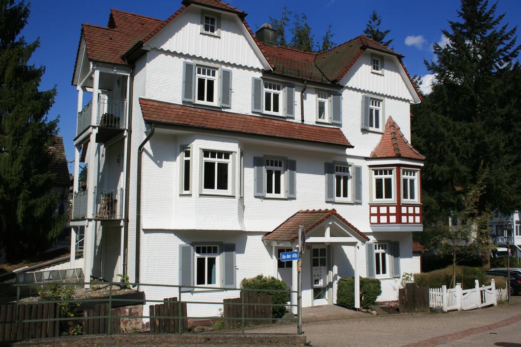 Gaestehaus Villa Lina 바트헤른알브 외부 사진