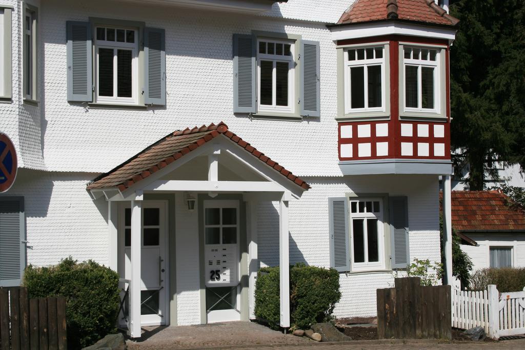 Gaestehaus Villa Lina 바트헤른알브 외부 사진